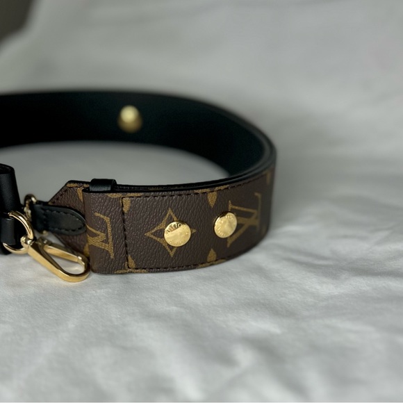 Louis Vuitton adjustable bandouliere strap. - Picture 3 of 12